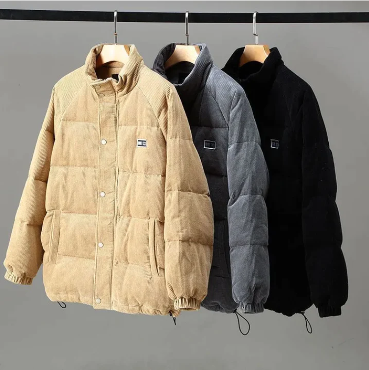 Chaqueta Térmica Gótica con Patrón de Calavera – Ropa Exterior Moderna para el Invierno