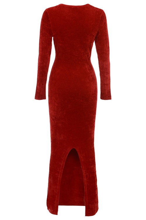 Vestido sofisticado de gala con escote profundo y mangas largas