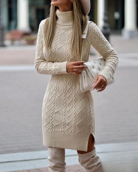 Vestido exquisito con cuello alto y abertura sutil