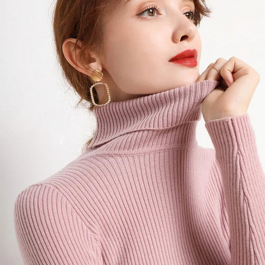 Suéter elegante de mujer con cuello alto para cualquier ocasión