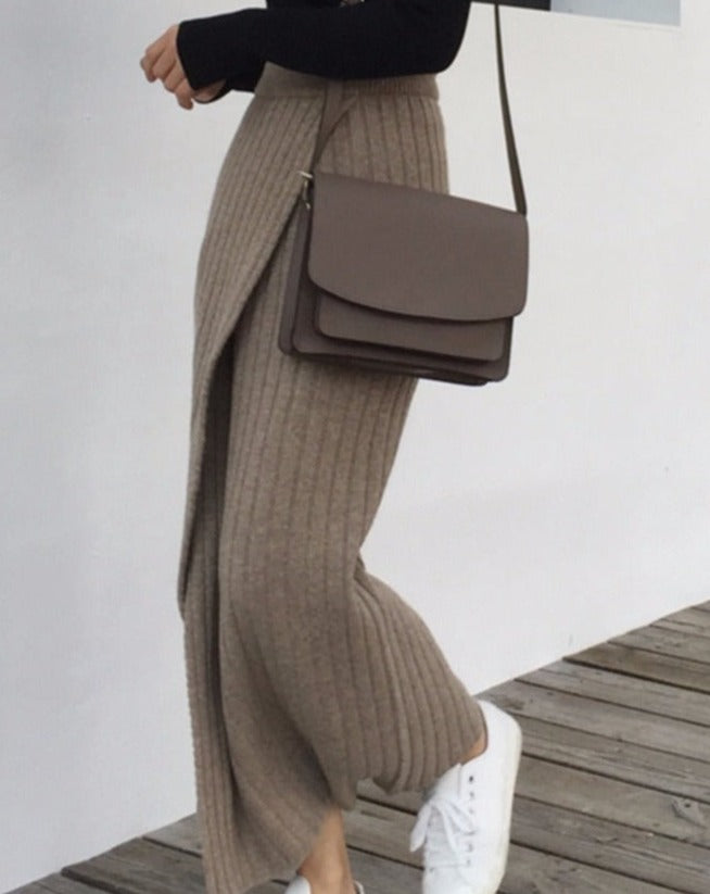 Jupe longue confortable avec un motif côtelé brillant pour des looks élégants