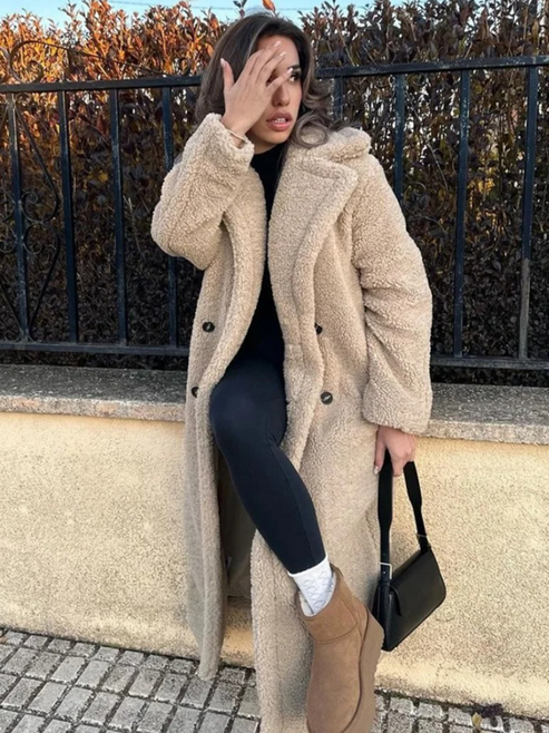 Abrigo largo para mujer ideal para días frescos de otoño