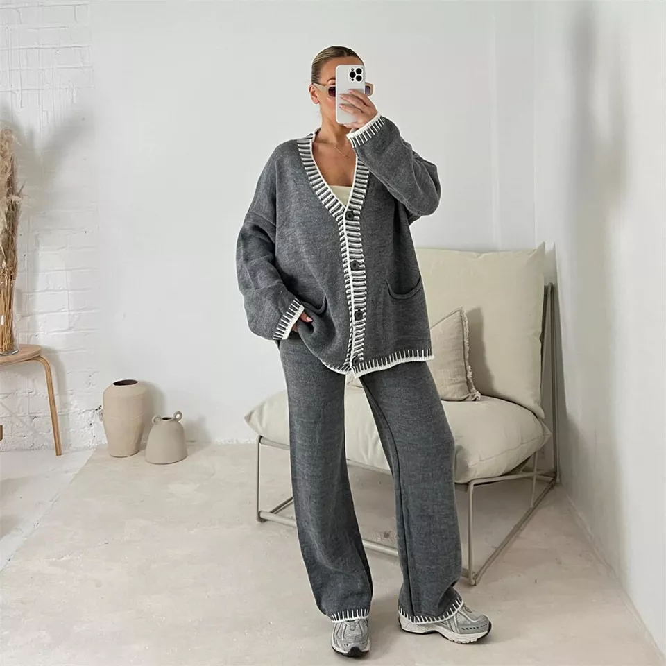 Traje de mujer moderno para salidas espectaculares a diario