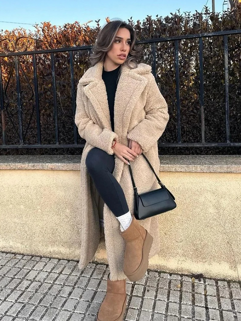 Abrigo largo para mujer ideal para días frescos de otoño