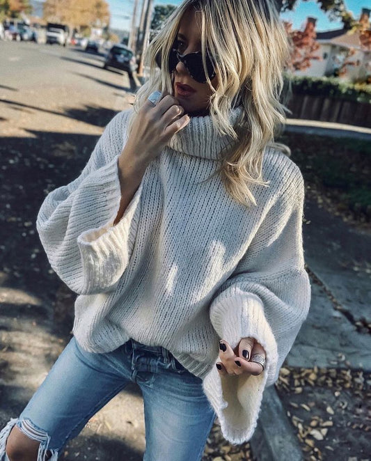 Clásico, elegante y acogedor jersey de punto con cuello ancho