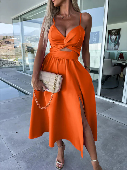 Elegante vestido con corte en la cadera